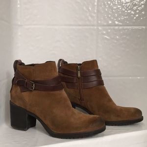 SAM EDELMAN Hannah Belted Chelsea Boot Size 8; Preloved